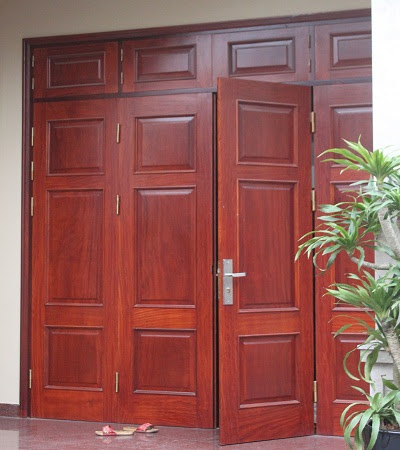 Mẫu khóa cửa gỗ đơn giản cho vẻ đẹp cổ điển